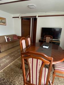 Pine Heaven - Cozy 2 Bedroom apartment - Nature View 15m2 Balcony