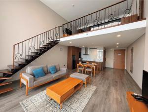 Penthouse Apartment Hồ Tây