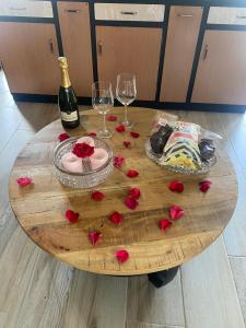 Suite romantique & spa Prova - Love room - Rétroprojecteur Netflix