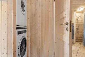 West-Coast Holiday House by the North Sea