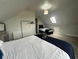 4 Bedroom Forest View House & Hot Tub Sleeps