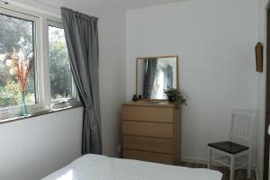 Gäststuga på landsbyggden utanför L Alstad