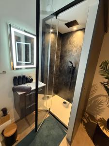 Tiny house - piscine et vélos