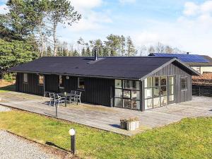 8 person holiday home in Hals-By Traum