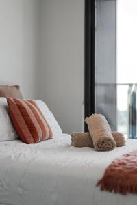 Scenic Nest - Hamilton Hideaway with Lush Views