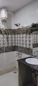 Crown Hotel and Restaurant