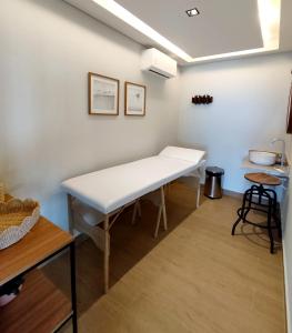 VAN GOGH-SE Studio privado com Rooftop, garagem, piscina aquecida