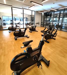 VAN GOGH-SE Studio privado com Rooftop, garagem, piscina aquecida