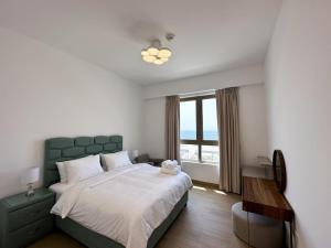 NYE Firework View - Beachfront Residence - Sea View