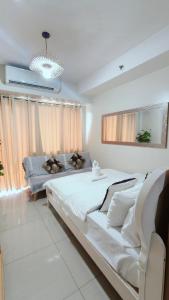 Shell Residences MOA - Josh staycation