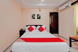 Hotel O BNS Lodge Near National College Basavanagudi