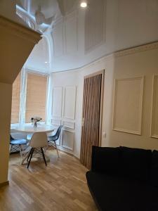 The Oasis - Sunlight Avenue