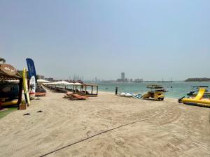 Specious 1 Br In Royal Amwaj Residences South