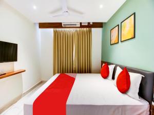 Collection O Peak Stay