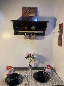 Cozy haven across terminal 3