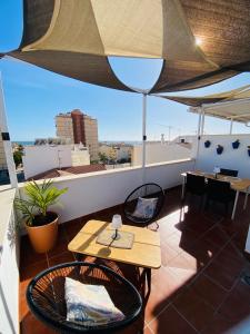 Duplex with private Rooftop and views - Ubytování bez kategorie ve městě Torrox Costa