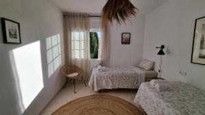 3-bedroom HOUSE with a private sunny garden and community pool in Marbella near Puerto Banús