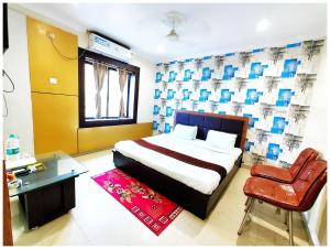 SEA VIEW FAMILY FRIENDLY HOTEL S-S Piper ! - Room with Balconies, Restaurant, Parking & Free Wi-Fi ,Beach Front Location - Best Seller Hotel In Puri