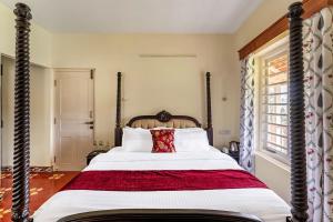 Mihirikas Nirvana 5-BHK With Garden, Gazebo, Bonfire Pit & Scenic Views