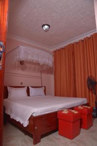 Kanamba invent hotel