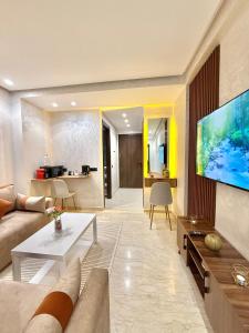 App Chic & Jacuzzi à Bourgogne près de la Corniche