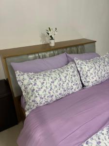 Cozy Haven Across Terminal 3