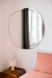 Slow Moments in Brussels