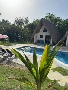 Charming Bungalow with Pool