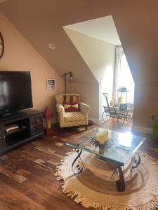 Full 1 bedroom apartment to yourself