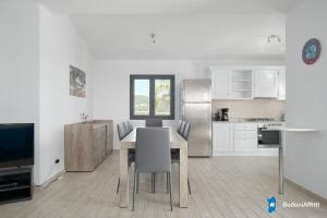 Villa con piscina by budoniaffiti img15