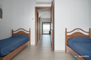 Villa con piscina by budoniaffiti img20