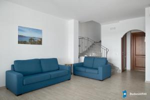 Villa con piscina by budoniaffiti img19