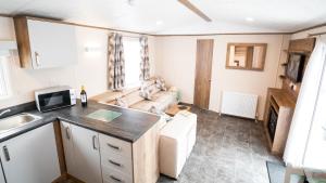 Supreme 3 Caravan with Decking