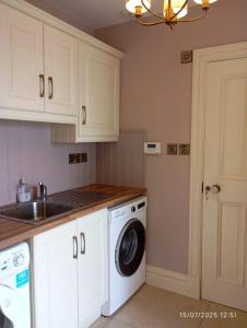 Devlins cottage near Slane