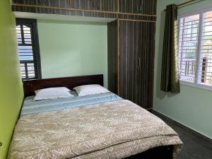 GF 2BHK 10 Mins from Airport CCTV Grills