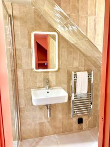 Poole Quay Apartment - Perfect Location - Beatiful Roof Terrace - Free Parking