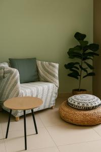 Beautiful and comfortable apartment by the sea