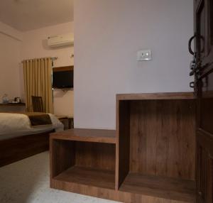 Devdarshan Hotel & Restaurant