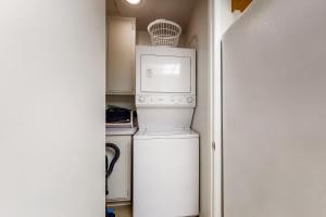 Plaza Villa Downtown Condo - 2877