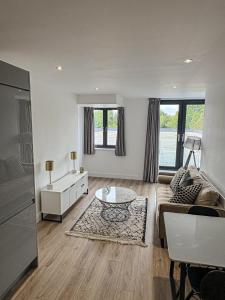 Modern 1-Bedroom Flat near NEC, Solihull