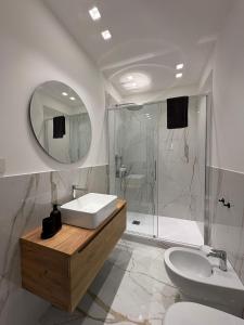 Bright and Spacious Elegant Apartment 5 min Airport