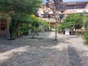 Gondang Sivali Hotel