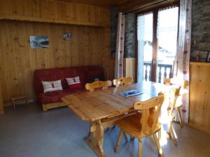 Résidence Lanslevillard Quartier Eglise - 3 Pièces pour 6 Personnes MAE-2203