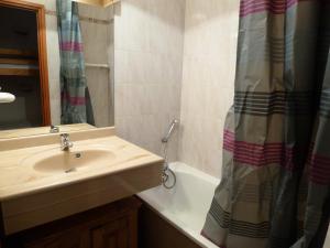 Résidence Les Balcons Des Curtious - 2 Pièces pour 6 Personnes MAE-2313