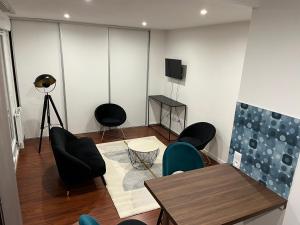 Disneyland Paris-Meaux 20 minutes - 3hvězdičkové hotely ve městě Meaux