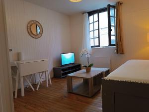 Hypercenter apartment