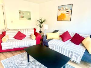 New Five bed house with parking in St leonards