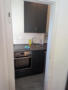 City Apartment - Heinrich der Löwe - City Center - Keybox - 3 Persons