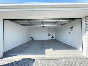 Sparkling New Home - Suburban Charm Awaits!