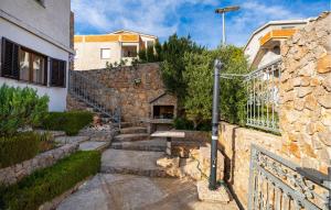 1 Bedroom Amazing Apartment In Starigrad